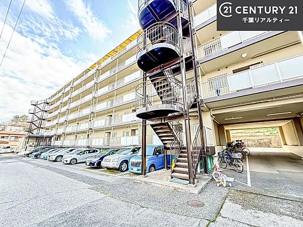 周辺環境や、お客様のご希望に合った物件も一緒にご案内を致します。住宅ローンアドバイザーによるご相談も承ります。当社はお問い合わせに即対応します！お待たせしません！