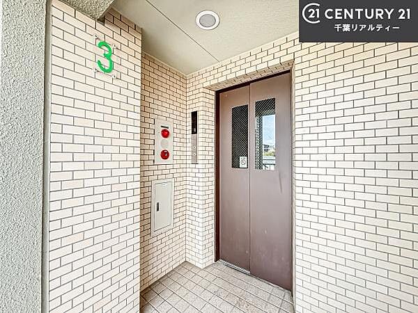エレベーター完備で、日々の移動も快適。お疲れの日やお荷物の多い日でも、スムーズにご帰宅いただけます！