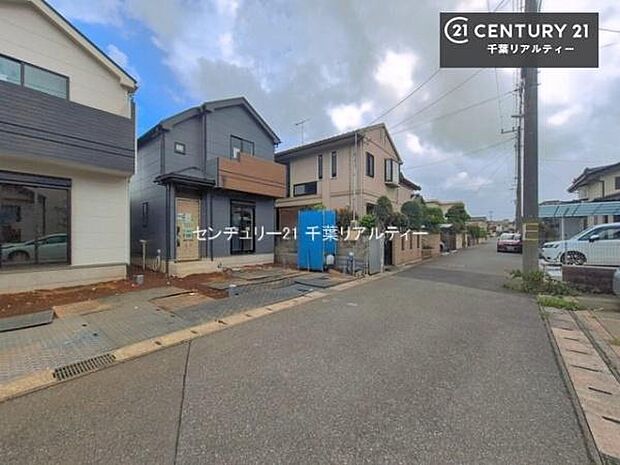 心ゆくまで現地をご覧いただけるよう、即日案内のご用意も整えております。お気軽にお問い合わせの上、理想の暮らしへの一歩をお進めください!
