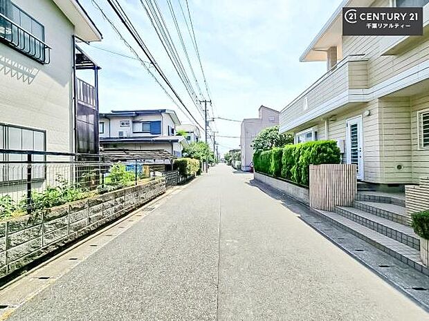 周辺環境や、お客様のご希望に合った物件も一緒にご案内を致します。住宅ローンアドバイザーによるご相談も承ります。当社はお問い合わせに即対応します!お待たせしません!