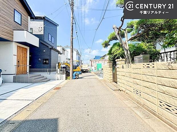 周辺環境や、お客様のご希望に合った物件も一緒にご案内を致します。住宅ローンアドバイザーによるご相談も承ります。当社はお問い合わせに即対応します!お待たせしません!