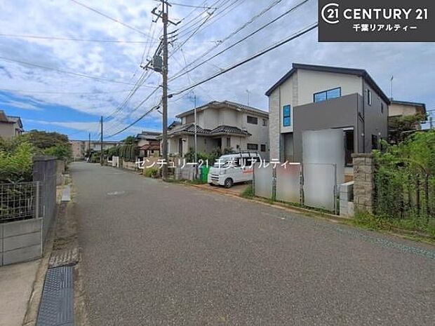 周辺環境や、お客様のご希望に合った物件も一緒にご案内を致します。住宅ローンアドバイザーによるご相談も承ります。当社はお問い合わせに即対応します!お待たせしません!
