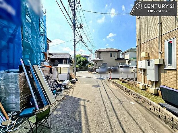 周辺環境や、お客様のご希望に合った物件も一緒にご案内を致します。住宅ローンアドバイザーによるご相談も承ります。当社はお問い合わせに即対応します!お待たせしません!