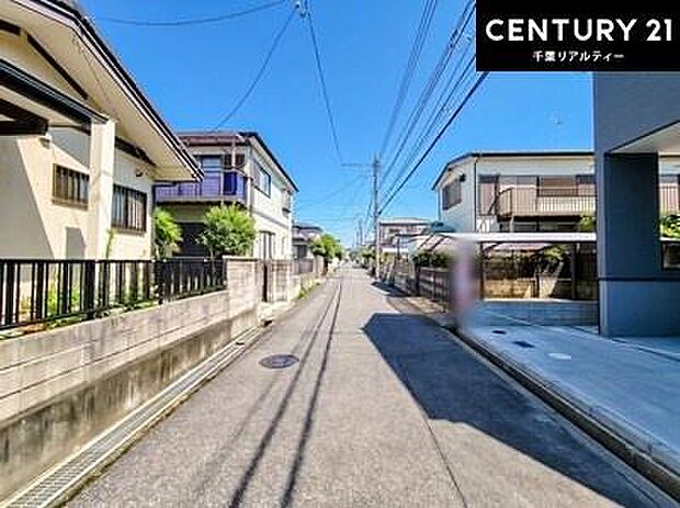 周辺環境や、お客様のご希望に合った物件も一緒にご案内を致します。住宅ローンアドバイザーによるご相談も承ります。当社はお問い合わせに即対応します!お待たせしません!