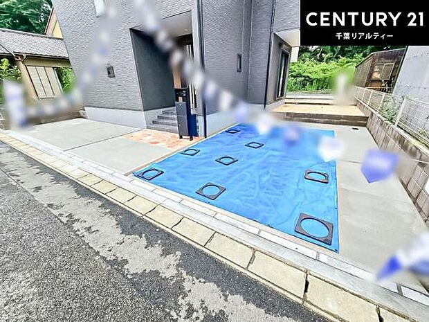 カースペース付きなのでマイカーをお持ちの方も安心ですね!ぜひ現地にてお確かめくださいませ!