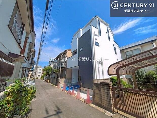 周辺環境や、お客様のご希望に合った物件も一緒にご案内を致します。住宅ローンアドバイザーによるご相談も承ります。当社はお問い合わせに即対応します!お待たせしません!
