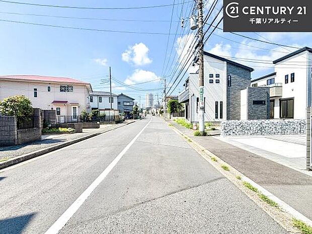 周辺環境や、お客様のご希望に合った物件も一緒にご案内を致します。住宅ローンアドバイザーによるご相談も承ります。当社はお問い合わせに即対応します!お待たせしません!
