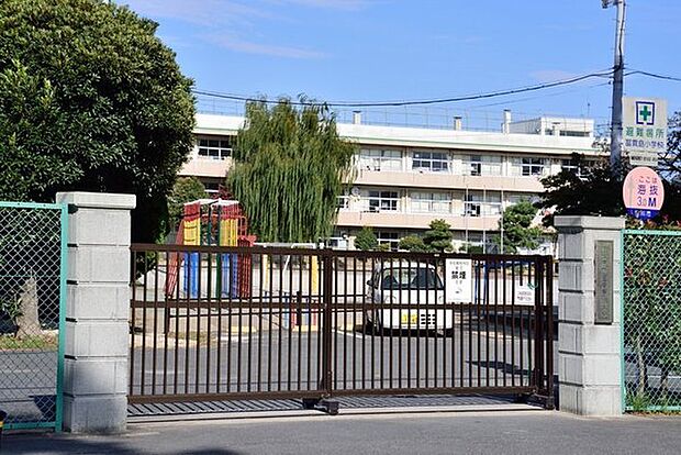 市川市立冨貴島小学校まで532m