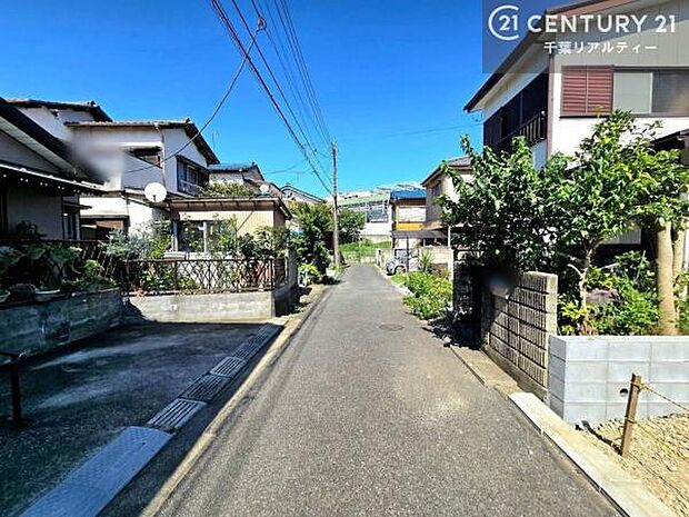 周辺環境や、お客様のご希望に合った物件も一緒にご案内を致します。住宅ローンアドバイザーによるご相談も承ります。当社はお問い合わせに即対応します!お待たせしません!