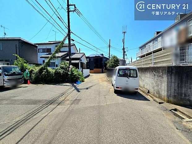 周辺環境や、お客様のご希望に合った物件も一緒にご案内を致します。住宅ローンアドバイザーによるご相談も承ります。当社はお問い合わせに即対応します!お待たせしません!