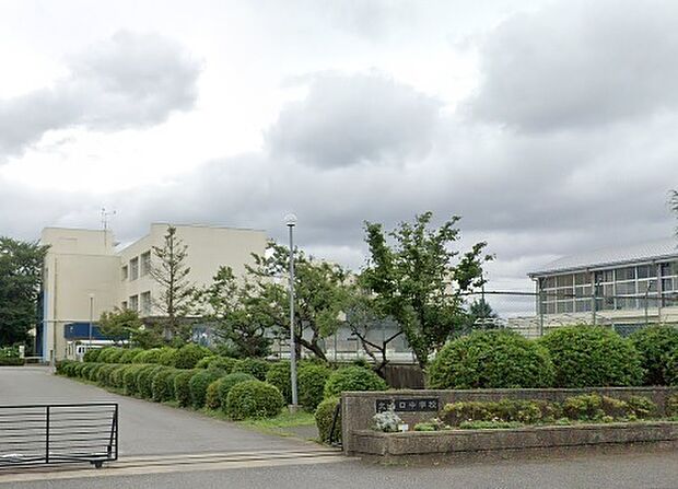 白井市立大山口中学校まで2890m