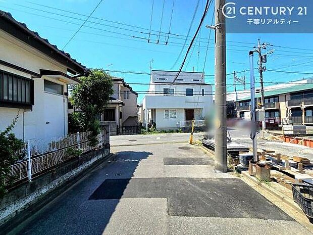周辺環境や、お客様のご希望に合った物件も一緒にご案内を致します。住宅ローンアドバイザーによるご相談も承ります。当社はお問い合わせに即対応します!お待たせしません!