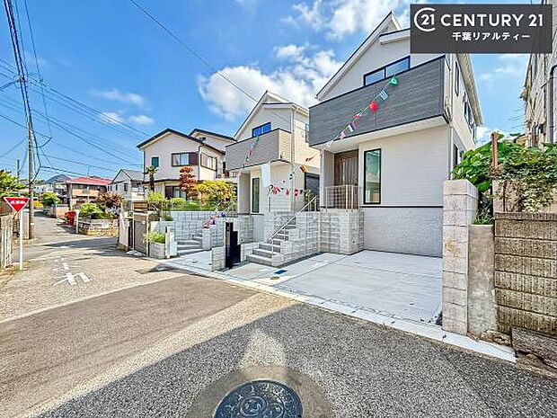 心ゆくまで現地をご覧いただけるよう、即日案内のご用意も整えております。お気軽にお問い合わせの上、理想の暮らしへの一歩をお進めください!