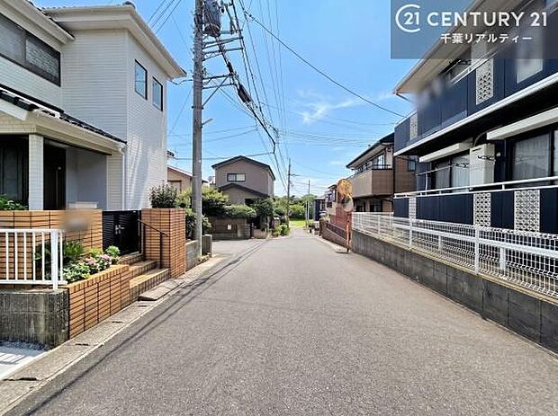 周辺環境や、お客様のご希望に合った物件も一緒にご案内を致します。住宅ローンアドバイザーによるご相談も承ります。当社はお問い合わせに即対応します!お待たせしません!
