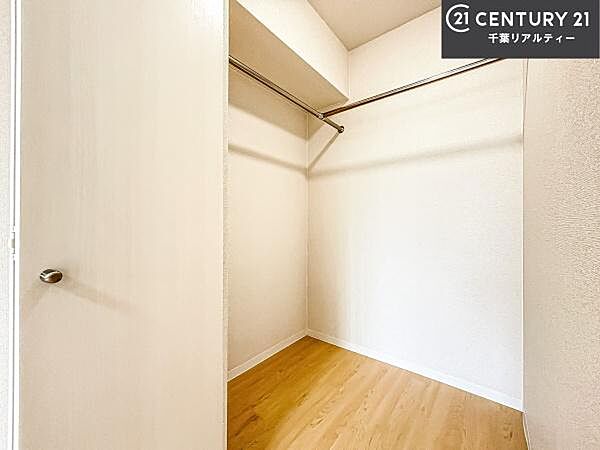 収納が充実しているからこそ、お部屋はいつも広々。掃除や片付けもラクになり、居心地の良い暮らしが続きます。