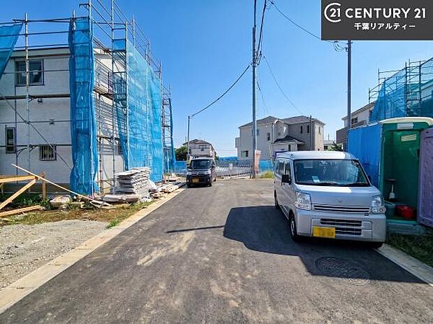 周辺環境や、お客様のご希望に合った物件も一緒にご案内を致します。住宅ローンアドバイザーによるご相談も承ります。当社はお問い合わせに即対応します!お待たせしません!