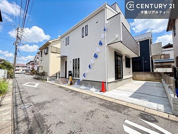 周辺環境や、お客様のご希望に合った物件も一緒にご案内を致します。住宅ローンアドバイザーによるご相談も承ります。当社はお問い合わせに即対応します!お待たせしません!