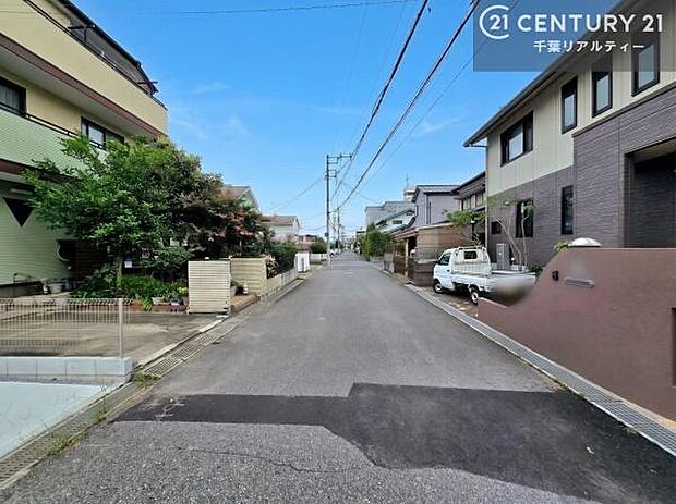 周辺環境や、お客様のご希望に合った物件も一緒にご案内を致します。住宅ローンアドバイザーによるご相談も承ります。当社はお問い合わせに即対応します!お待たせしません!