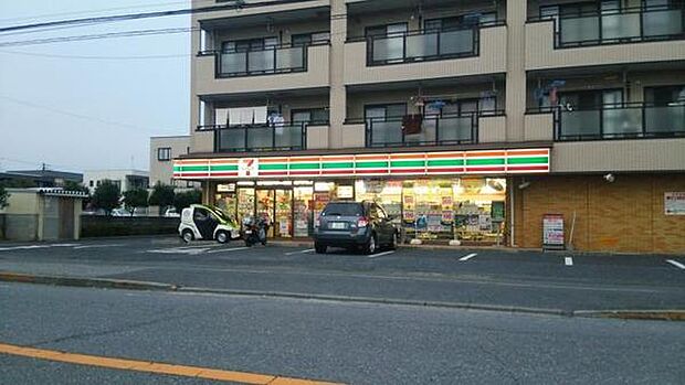 セブンイレブン松戸松飛台店まで421m