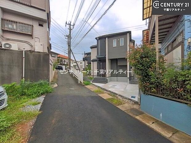 周辺環境や、お客様のご希望に合った物件も一緒にご案内を致します。住宅ローンアドバイザーによるご相談も承ります。当社はお問い合わせに即対応します!お待たせしません!