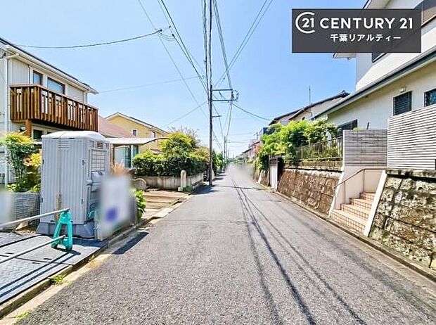 周辺環境や、お客様のご希望に合った物件も一緒にご案内を致します。住宅ローンアドバイザーによるご相談も承ります。当社はお問い合わせに即対応します!お待たせしません!