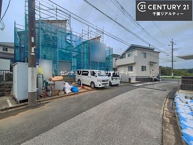 周辺環境や、お客様のご希望に合った物件も一緒にご案内を致します。住宅ローンアドバイザーによるご相談も承ります。当社はお問い合わせに即対応します!お待たせしません!
