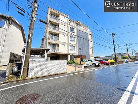 ご連絡いただけましたら、当日のご案内も可能です。写真だけでは分からない明るさや開放感、住み心地の良さを、ぜひ現地にてご確認ください。新しい暮らしの第一歩を、ぜひこの機会にご体感ください。