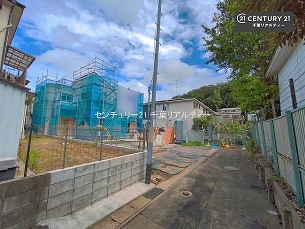 周辺環境や、お客様のご希望に合った物件も一緒にご案内を致します。住宅ローンアドバイザーによるご相談も承ります。当社はお問い合わせに即対応します!お待たせしません!