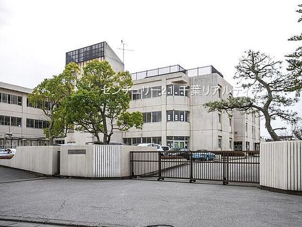 八千代市立東高津中学校まで1272m