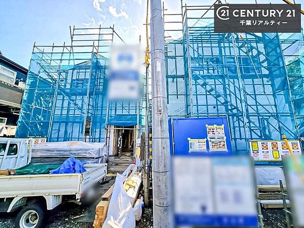 全2棟のキレイな街並み。是非1度ご内見ください。物件探しのご条件・ご要望・ご質問など、不動産に関することならどのようなことでも誠心誠意対応させて頂きます。