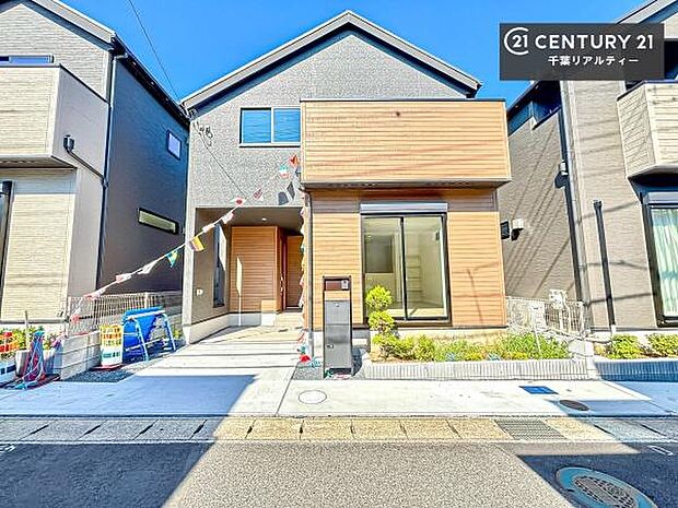 物件探しのご条件・ご要望・ご質問など、何なりと弊社スタッフまでお申し付けください!不動産に関することなら、どのようなことでも誠心誠意対応させて頂きます。