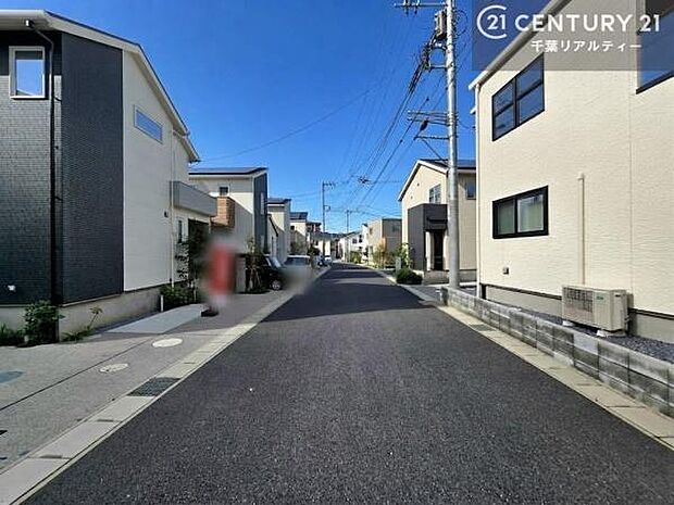 周辺環境や、お客様のご希望に合った物件も一緒にご案内を致します。住宅ローンアドバイザーによるご相談も承ります。当社はお問い合わせに即対応します!お待たせしません!