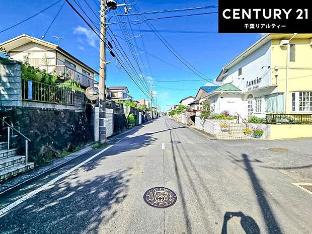 周辺環境や、お客様のご希望に合った物件も一緒にご案内を致します。住宅ローンアドバイザーによるご相談も承ります。当社はお問い合わせに即対応します!お待たせしません!