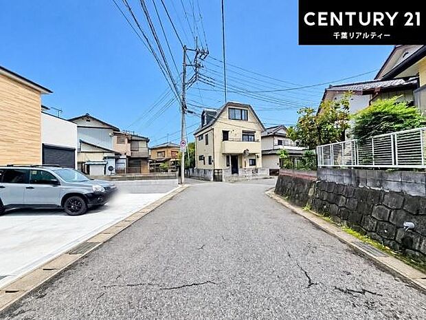 周辺環境や、お客様のご希望に合った物件も一緒にご案内を致します。住宅ローンアドバイザーによるご相談も承ります。当社はお問い合わせに即対応します！お待たせしません！