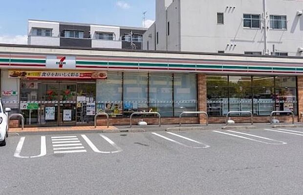 セブンイレブン佐倉駅北口店まで350m