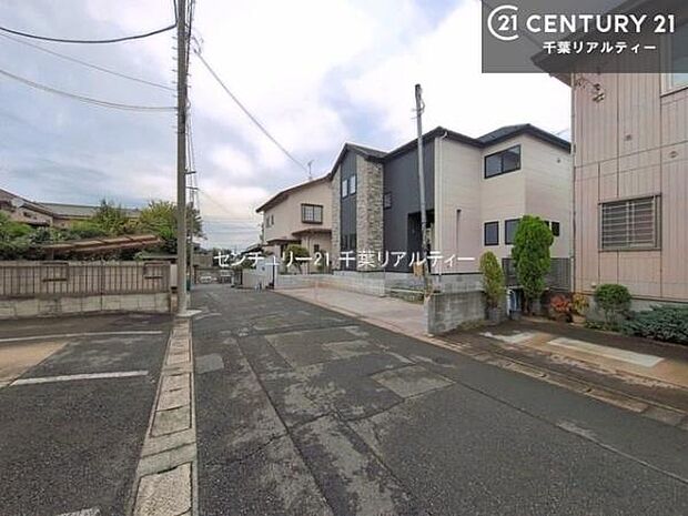 周辺環境や、お客様のご希望に合った物件も一緒にご案内を致します。住宅ローンアドバイザーによるご相談も承ります。当社はお問い合わせに即対応します!お待たせしません!