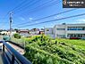 その他：落ち着きある住宅街です！周囲には高い建物がなく、空が広く開放感があり、陽当たりを大きく遮られることもありません！気持ちの良い風が通り抜ける街並みです！