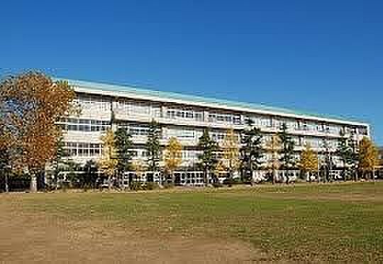 八日市場第一中学校まで750m