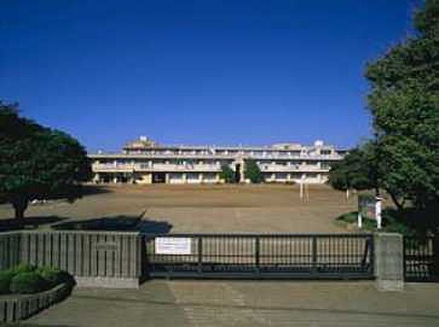 千葉市立都賀小学校まで800m