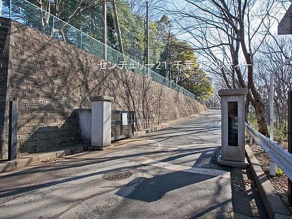 千葉市立天戸中学校まで2100m