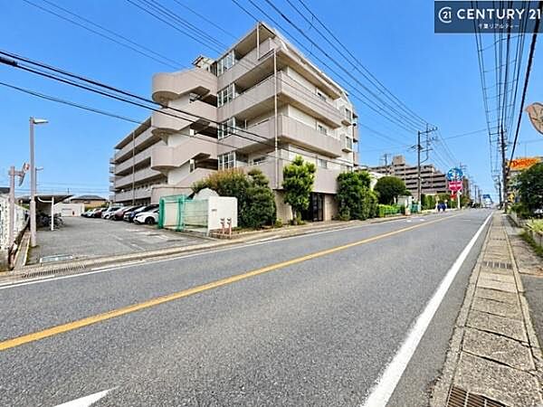 周辺環境や、お客様のご希望に合った物件も一緒にご案内を致します。住宅ローンアドバイザーによるご相談も承ります。当社はお問い合わせに即対応します！お待たせしません！