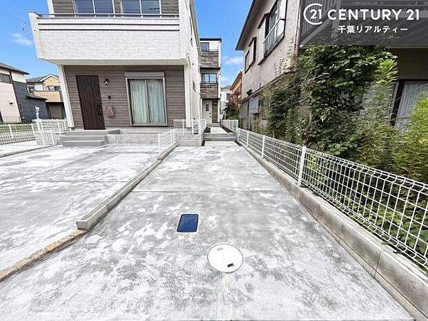カースペース付きなのでマイカーをお持ちの方も安心ですね!ぜひ現地にてお確かめくださいませ!