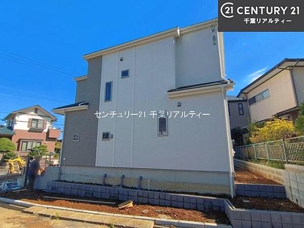 物件探しのご条件・ご要望・ご質問など、何なりと弊社スタッフまでお申し付けください!不動産に関することなら、どのようなことでも誠心誠意対応させて頂きます。