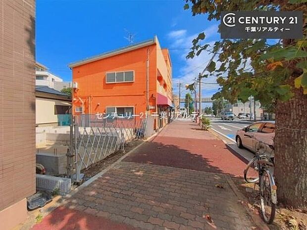 周辺環境や、お客様のご希望に合った物件も一緒にご案内を致します。住宅ローンアドバイザーによるご相談も承ります。当社はお問い合わせに即対応します!お待たせしません!