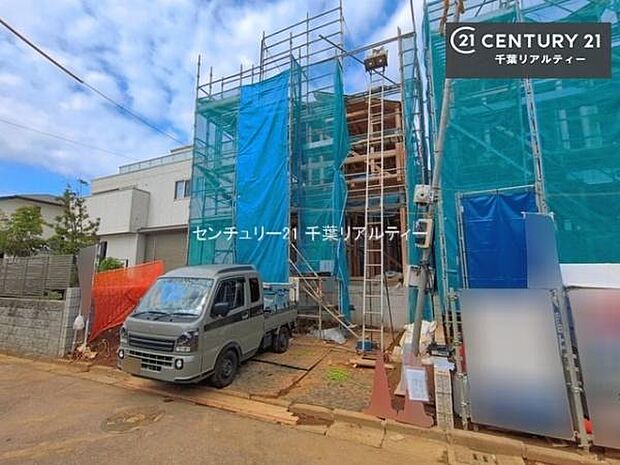 全2棟のキレイな街並み。是非1度ご内見ください。物件探しのご条件・ご要望・ご質問など、不動産に関することならどのようなことでも誠心誠意対応させて頂きます。