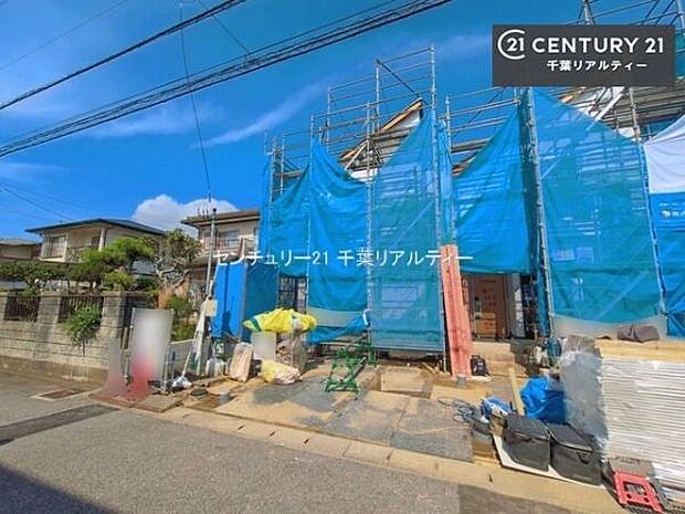 全2棟のキレイな街並み。是非1度ご内見ください。物件探しのご条件・ご要望・ご質問など、不動産に関することならどのようなことでも誠心誠意対応させて頂きます。