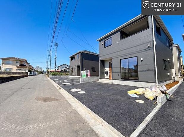 周辺環境や、お客様のご希望に合った物件も一緒にご案内を致します。住宅ローンアドバイザーによるご相談も承ります。当社はお問い合わせに即対応します！お待たせしません！