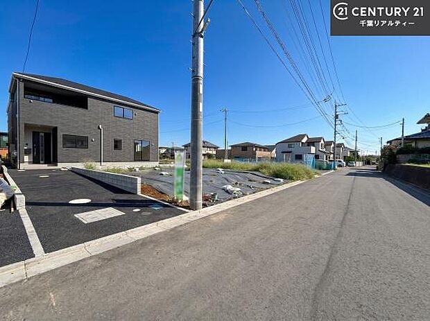 周辺環境や、お客様のご希望に合った物件も一緒にご案内を致します。住宅ローンアドバイザーによるご相談も承ります。当社はお問い合わせに即対応します！お待たせしません！
