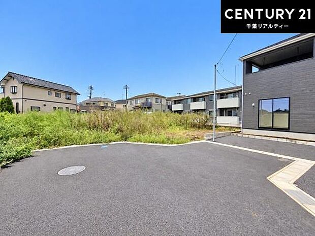周辺環境や、お客様のご希望に合った物件も一緒にご案内を致します。住宅ローンアドバイザーによるご相談も承ります。当社はお問い合わせに即対応します!お待たせしません!
