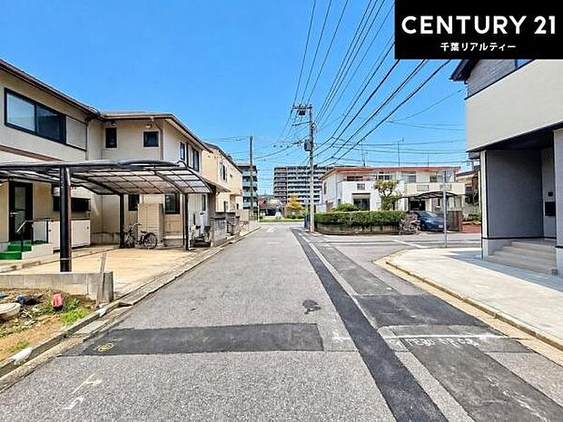 周辺環境や、お客様のご希望に合った物件も一緒にご案内を致します。住宅ローンアドバイザーによるご相談も承ります。当社はお問い合わせに即対応します!お待たせしません!